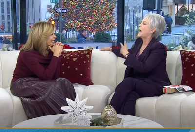 Hoda Kotb breaks down in tears as Jamie Lee Curtis reads her note about Today show departure