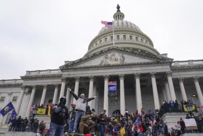 FBI Confirms No Undercover Agents At Capitol Riot