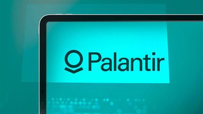 Palantir Falls Despite Nasdaq 100 News, MicroStrategy Rises; Super Micro Gets The Axe