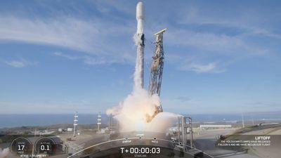 SpaceX launches 22 Starlink internet satellites from California, lands rocket at sea (video)