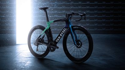 Tech of the week: Van Rysel releases an aero bike (quelle surprise!) plus a superlight carbon crankset from FSA, a long top tube bag from Tailfin and tyre liners from Zefal