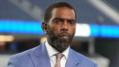 Randy Moss Says He's a 'Cancer Survivor' After Six-Day Stint in Hospital