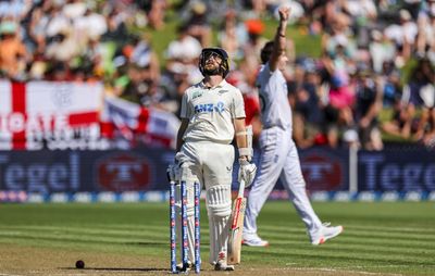 Potts changes game for England with ‘massive wicket’ to foil Williamson again