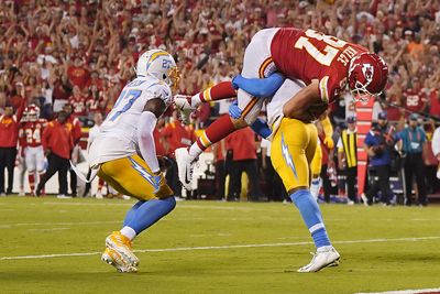 Chiefs TE Travis Kelce praises the Chargers Week 14 performance: ‘A lot of heart’