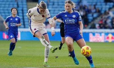 Kaptein rescues point but Chelsea’s  100% WSL record ends at Leicester