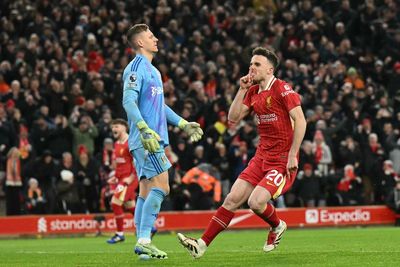 Liverpool 2-2 Fulham: Ten-man Reds prove Premier League title credentials in thrilling draw