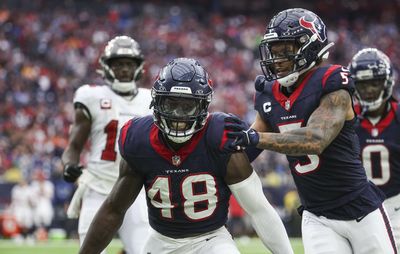 Texans get back LB Christian Harris for postseason push