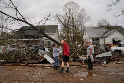 Five Injured After Rare Tornado Strikes California