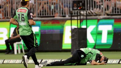 Cartwright sent to hospital as Perth beat Stars in BBL