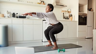 You only need this mat Pilates workout and 15 minutes to sculpt and strengthen your entire body