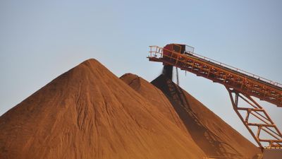 Mining export slump puts federal budget in the doldrums