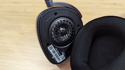 This gaming headset blew my mind because of 2 incredible features