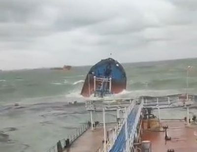 One dead as Russian oil tankers damaged in Black Sea storm spark massive spill