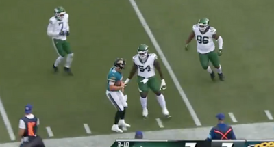 Mac Jones helped the Jaguars tank by weirdly giving up on a red-zone play vs. Jets