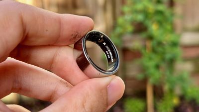 Why don't more smartwatches use this smart ring's seemingly obvious trick?