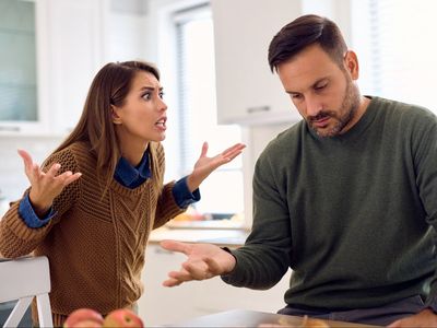 Husband sparks ‘food sharing’ debate after getting angry at his wife for eating his fruit