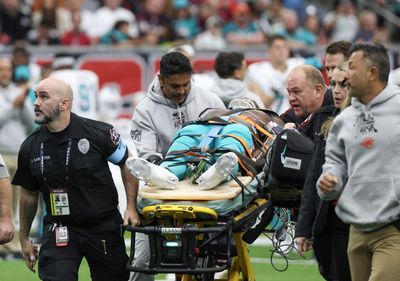 Dolphins WR Grant Dubose taken to hospital in stable condition with head injury