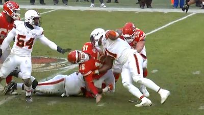 Patrick Mahomes Exits Game With Ankle Injury After Taking Awkward Hit vs. Browns