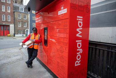 Royal Mail takeover by Czech billionaire Daniel Kretinsky ‘approved’