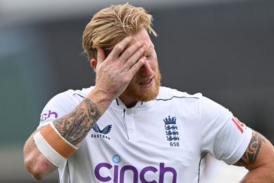 Injury scare for Ben Stokes adds to England’s woes in third Test