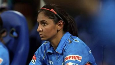 Smriti Mandhana assures captain Harmanpreet Kaur 'will be fine soon'