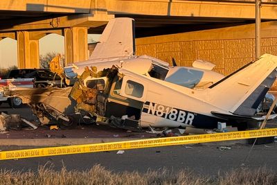 Plane crash on US highway injures four people