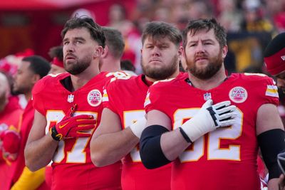 Chiefs OL Joe Thuney comments on position change vs. Browns: ‘Truly was a team effort’