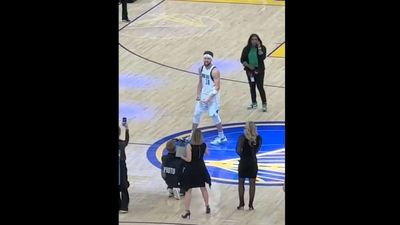 Klay Thompson Seen Celebrating Alone on Warriors' Court After Mavs' Win