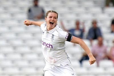 Lauren Bell takes four wickets to give England upper hand against South Africa