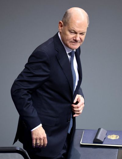 German Chancellor Olaf Scholz loses confidence vote paving way for early election