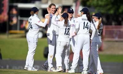 Lauren Bell stars with four wickets as England take control against South Africa