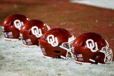 MSU football portal OL target commits to Oklahoma