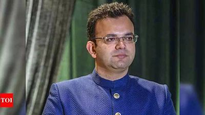 Jaitley sweeps Azad aside, set to become DDCA president again