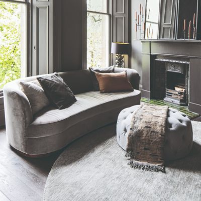 What sofa colour will no longer be popular in 2025? Experts unanimously agree it’s this go-to neutral shade