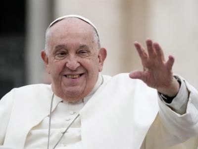 Pope Francis Reveals Foiled Suicide Bombing Attempts In Iraq