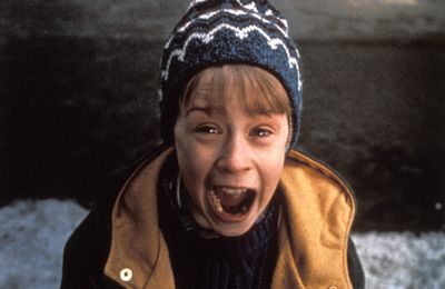 'I have a scar...' Macaulay Culkin reveals Joe Pesci accidentally bit his finger in Home Alone rehearsal