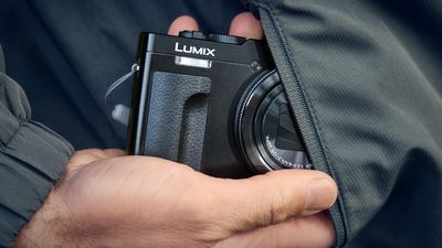 Compact cameras make a comeback, as Panasonic conjures up new point-and-shoot digicam!