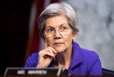 Warren warns of Musk-Trump "corruption"