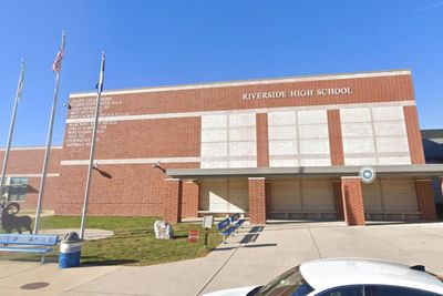 Virginia Teacher Condemned for Making Students 'Emotional' by Passing Around Cotton During Lesson on Slavery