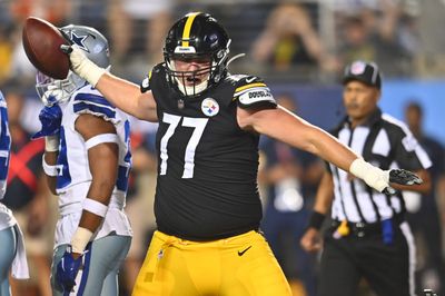 Steelers bring back veteran OL to practice squad