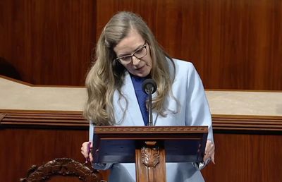 Congresswoman with Neurological Disorder Makes History, Uses AI Tool to Mimic Own Voice in House Floor Speech