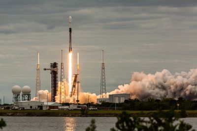 Fintech startup is helping people invest in SpaceX