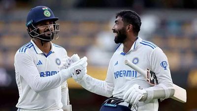 How Jasprit Bumrah and Akash Deep frustrated Australia on Day 4 at the Gabba