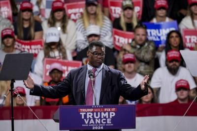 Herschel Walker Named US Ambassador To The Bahamas By Trump