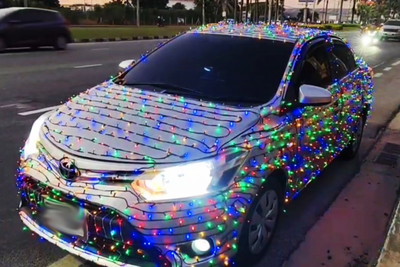 Russian fined for Christmas lights on car