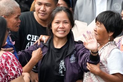 Filipina who won a last-minute reprieve from an Indonesian firing squad seeks clemency