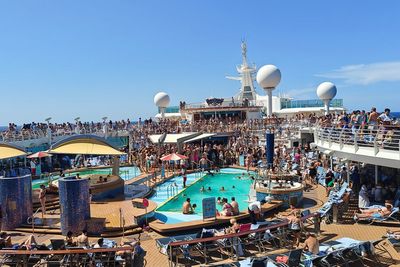 10 best cruise deals for 2026: Top sale offers and discounts on last-minute 2025 holidays
