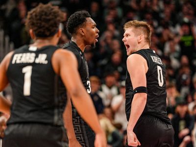 Watch MSU F Xavier Booker recap his big performance, Spartans’ win over Oakland