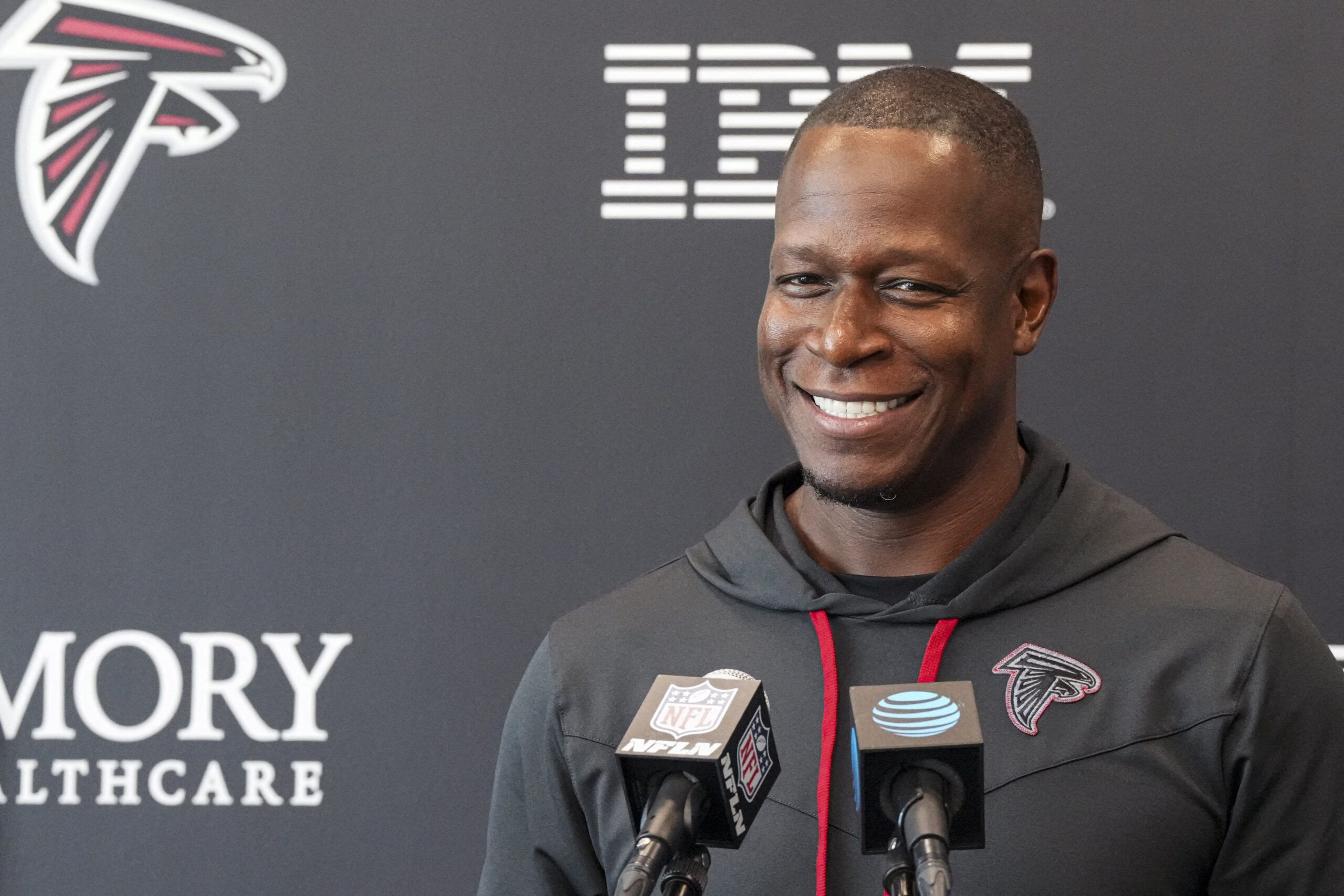 Falcons head coach Raheem Morris on QB change, injury…