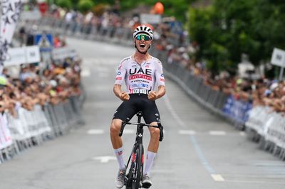 Super-talent Jan Christen joins Pogačar and Torres with contract extension through 2030 at UAE Team Emirates